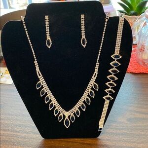 Elegant Silver and Black Jewelry Set